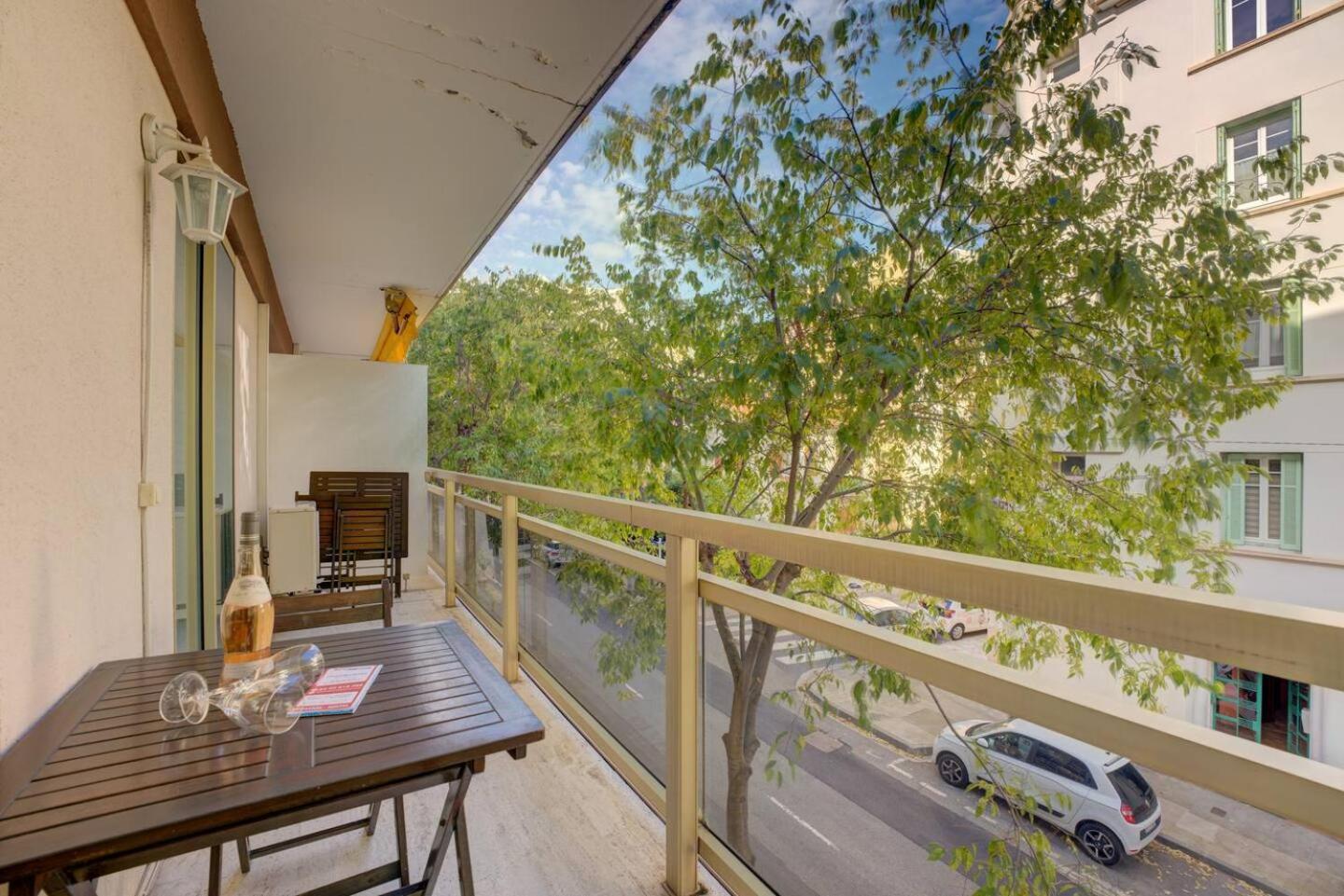 Elegant Apt W/2 Terraces/Mins To Beach & Shops Antibes Exterior foto